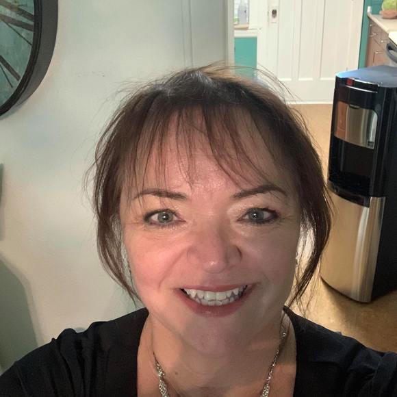 Meet your Posher, Lise - Picture 1 of 1